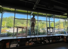 AWS Wrap Decor vs. DIY Window Film: Why Installation Quality Changes Everything blog related image